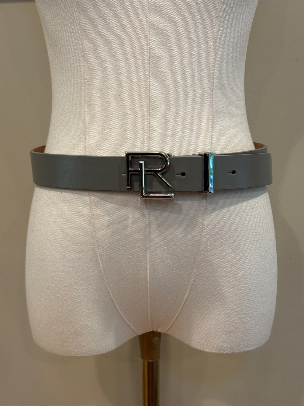 Ralph Lauren Collection FA-23 Light Grey Leather RL Logo Belt size Small